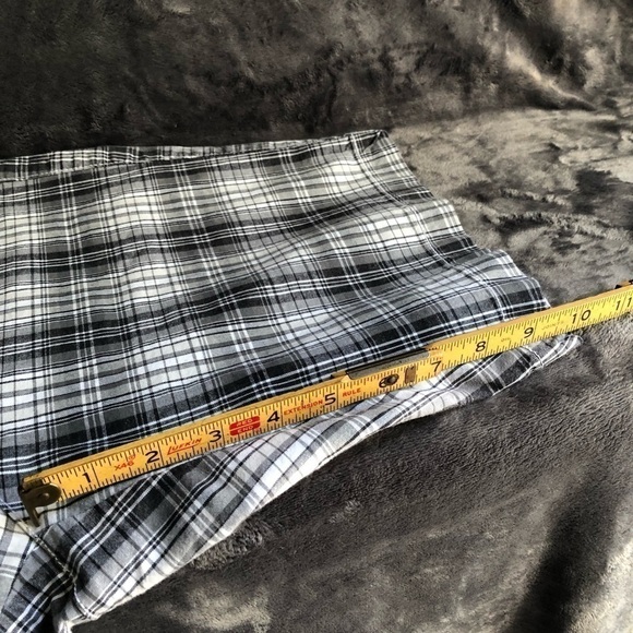 𝅺DOCKERS Plaid shorts‎ size 8 - Picture 7 of 7